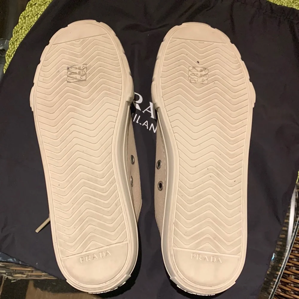 Prada Low Top Beige Sneakers Size 39.5 - Picture 11 of 17
